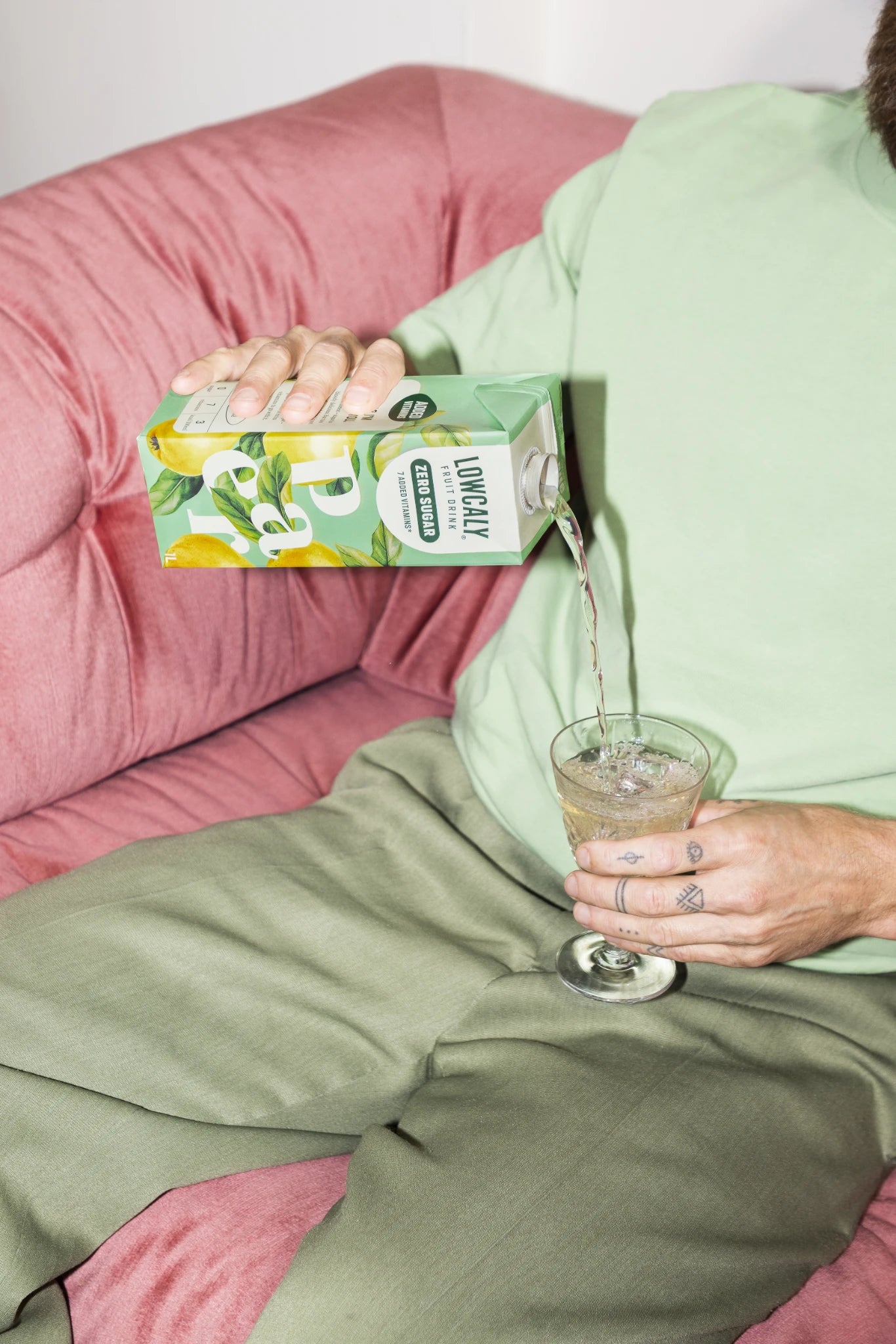 Lowcaly bezcukura augļu dzēriens "bumbieris" 10 x 1L